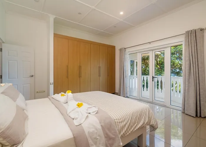2 Bed - Sleeps 4 - Pets - Pool - Garden Beau Vallon (Mahe)