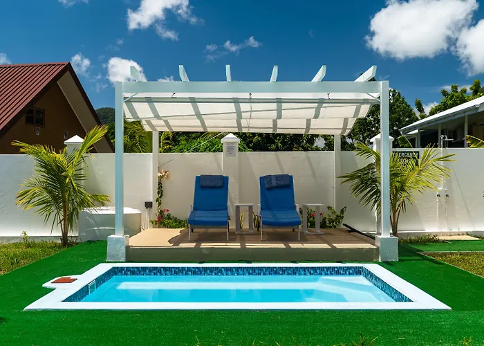 2 Bed - Sleeps 4 - Pets - Pool - Garden Beau Vallon (Mahe)