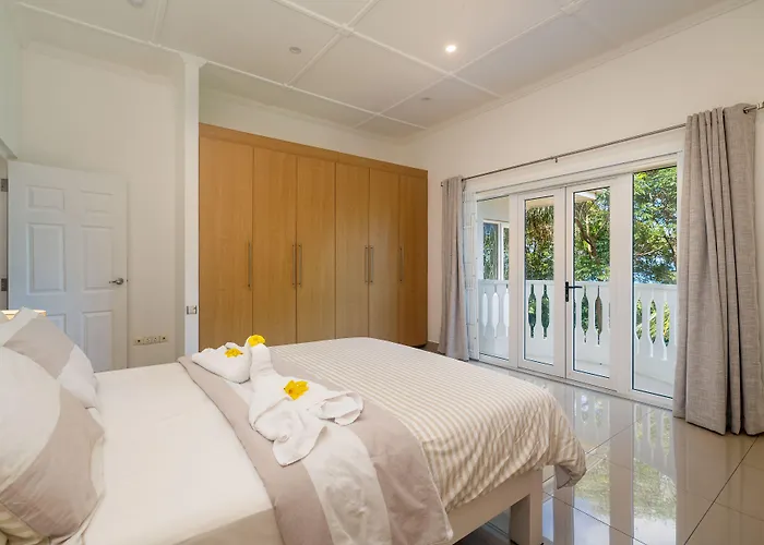 Villa 2 Bed - Sleeps 4 - Pets - Pool - Garden Beau Vallon (Mahe)